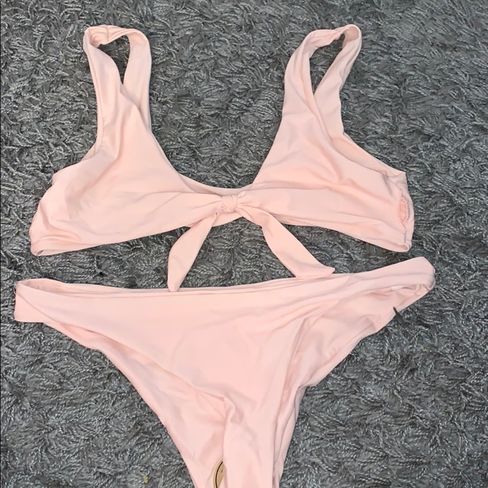 BRAND NEW bikini set!